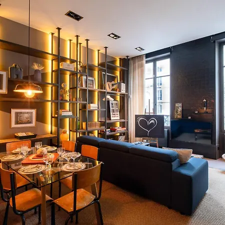 Luxury Flat 2 Bdr Design Heart Of Marais-3